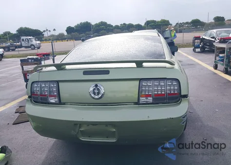 2005 Ford Mustang V6 Deluxe/V6 Premium from USA, damaged, VIN 1ZVFT80N255140487